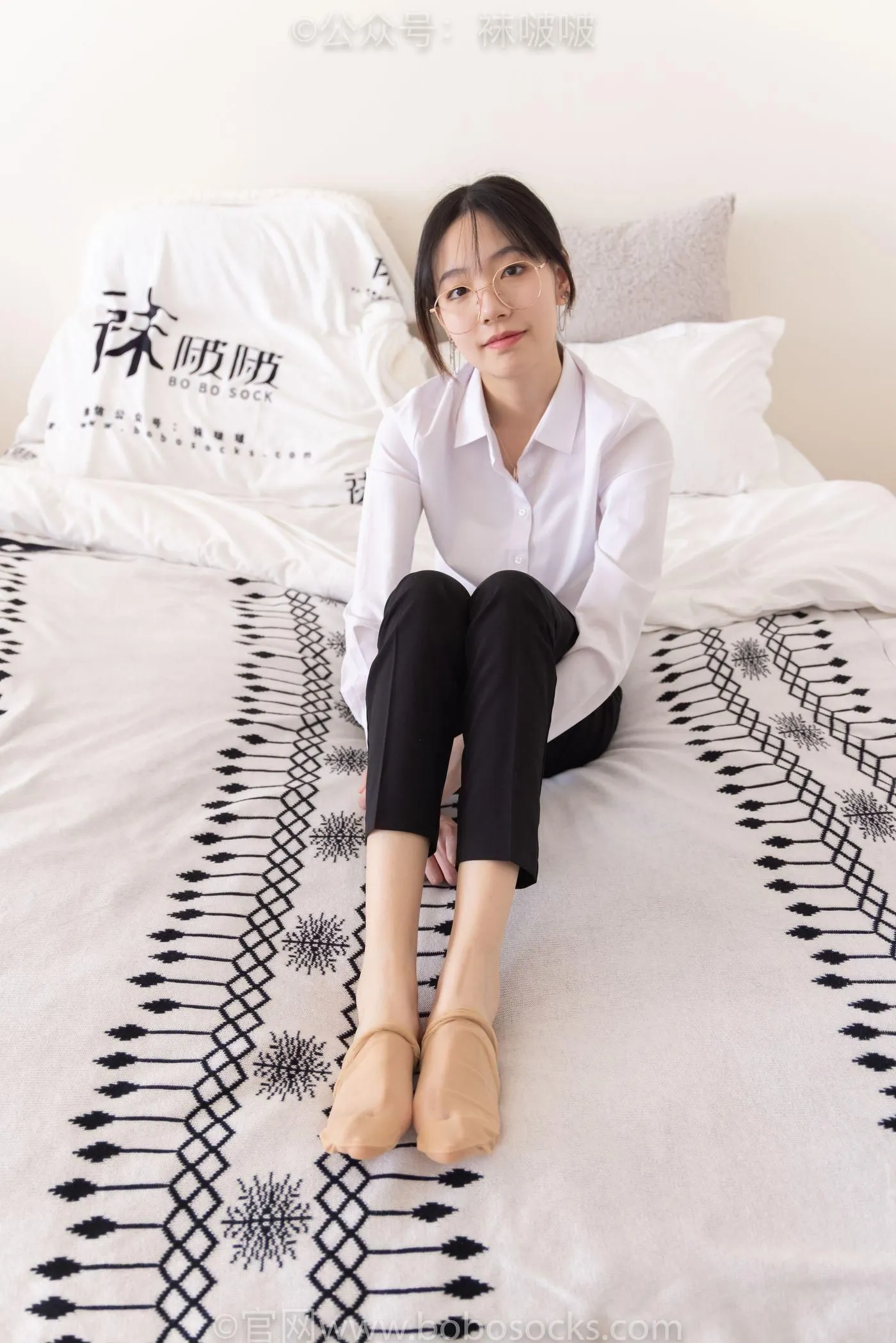 [BoBoSocks袜啵啵]NO.085 小甜豆-平底鞋、短灰丝、短肉丝 [140P]插图9